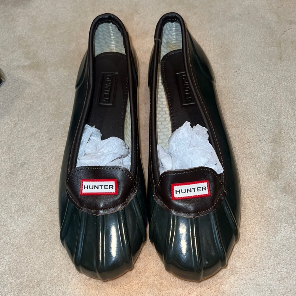 NWT Hunter Dark Green Waterproof Ballet Flats, Size 7 Ladies
